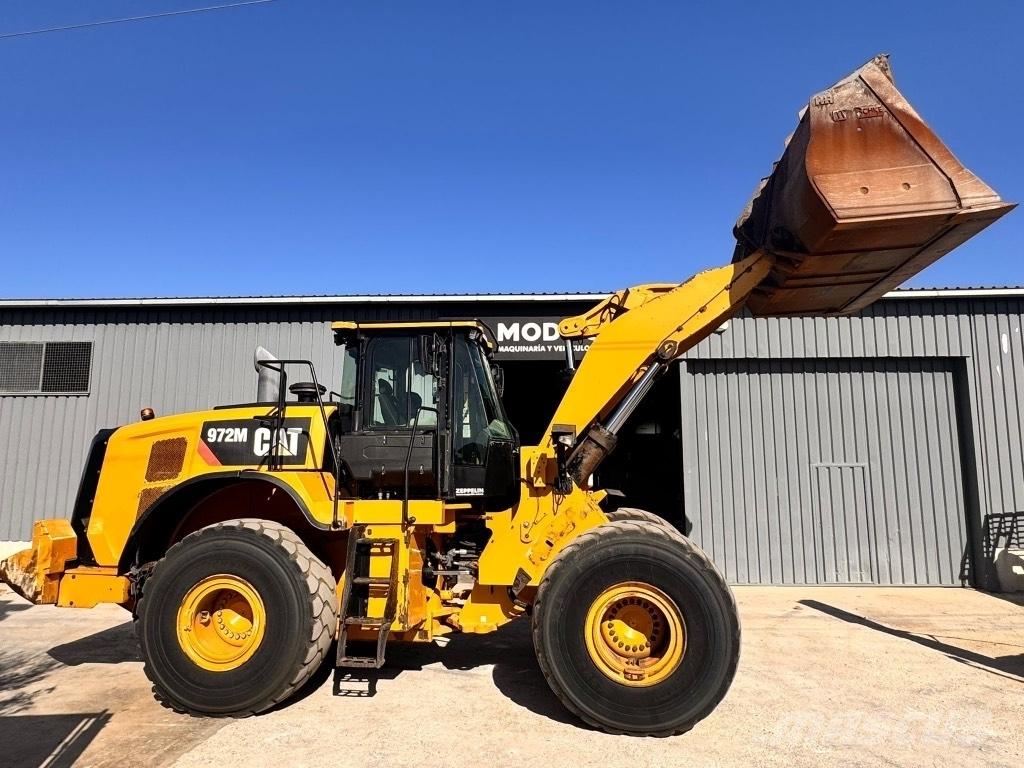 CAT 972 M Колесни товарачи