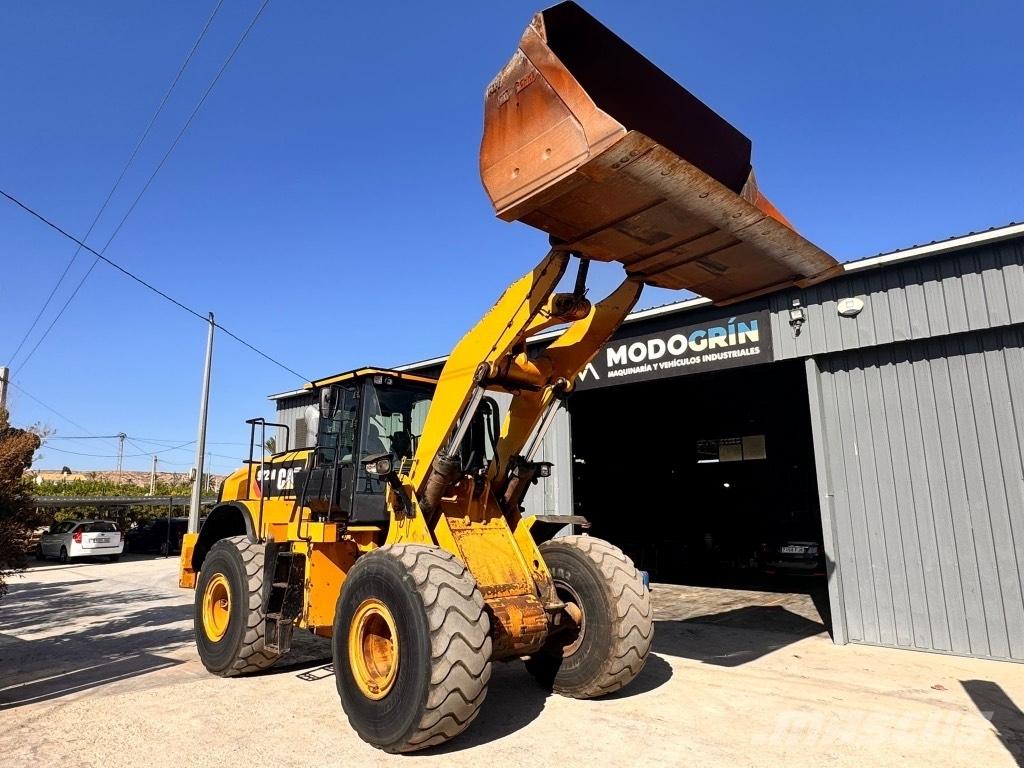 CAT 972 M Колесни товарачи