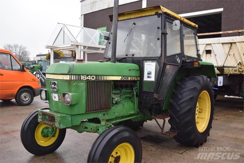 John Deere 1640 Трактори