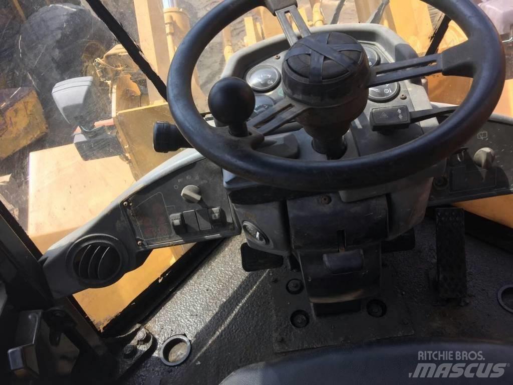 CAT 938 G Колесни товарачи
