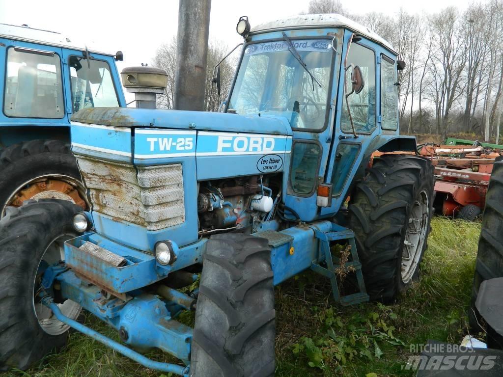 Ford TW 25 Трактори