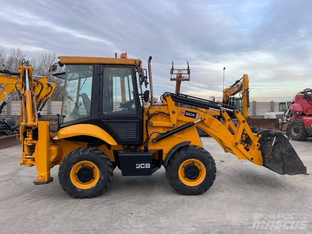 JCB 2 CX Товарач със заден ексватор