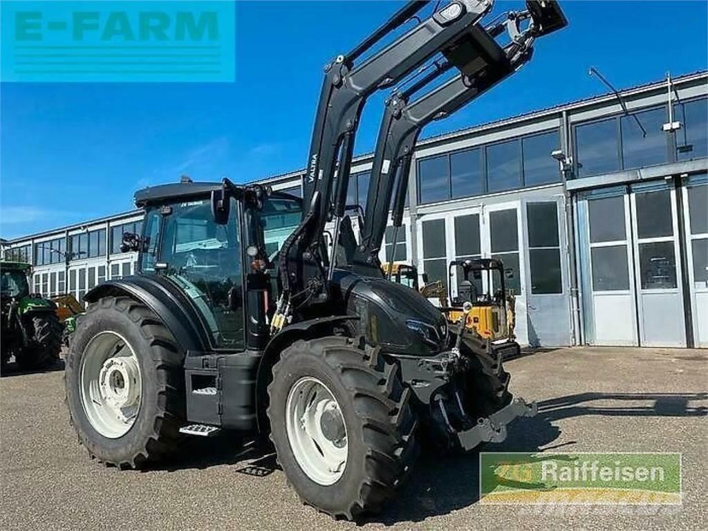 Valtra g135v 1b9 Трактори