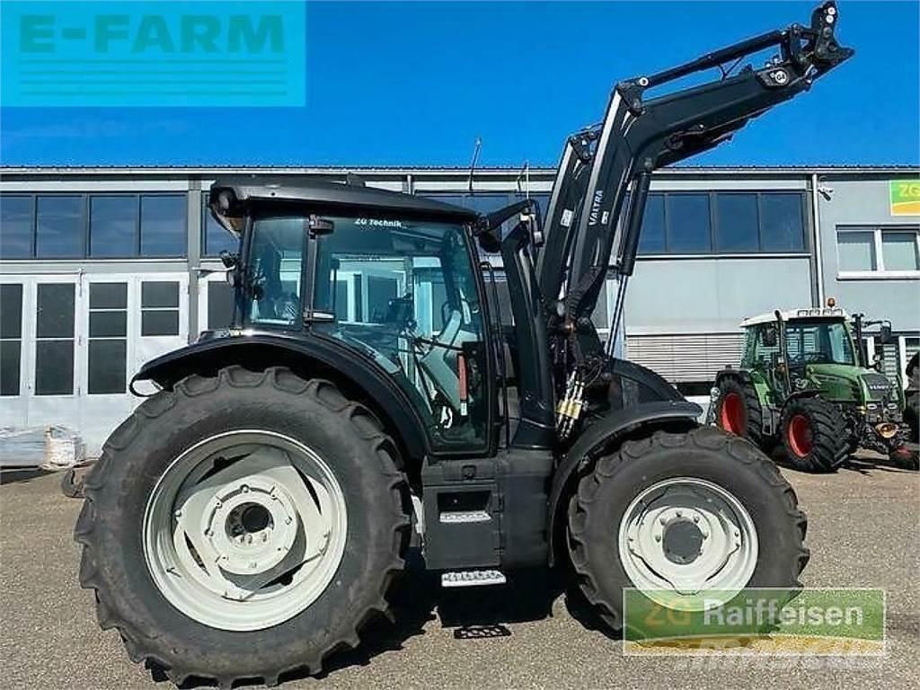 Valtra g135v 1b9 Трактори