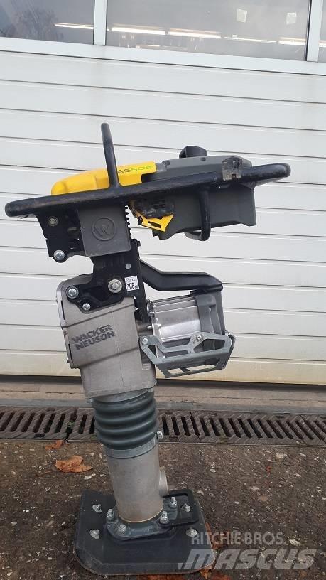 Wacker Neuson AS50e Пробки