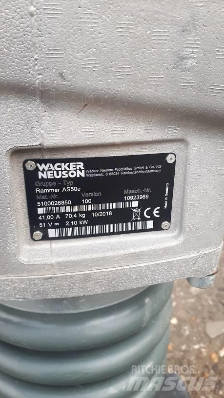 Wacker Neuson AS50e Пробки