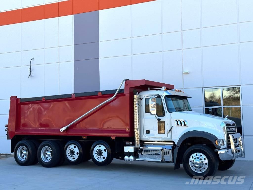 Mack Granite Самосвал