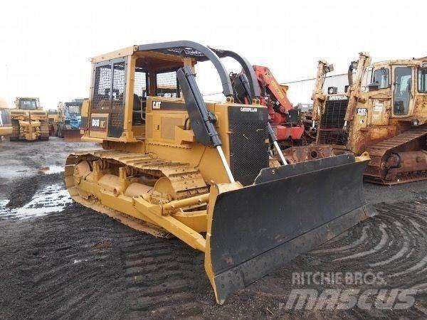 CAT D6G Верижни булдозери
