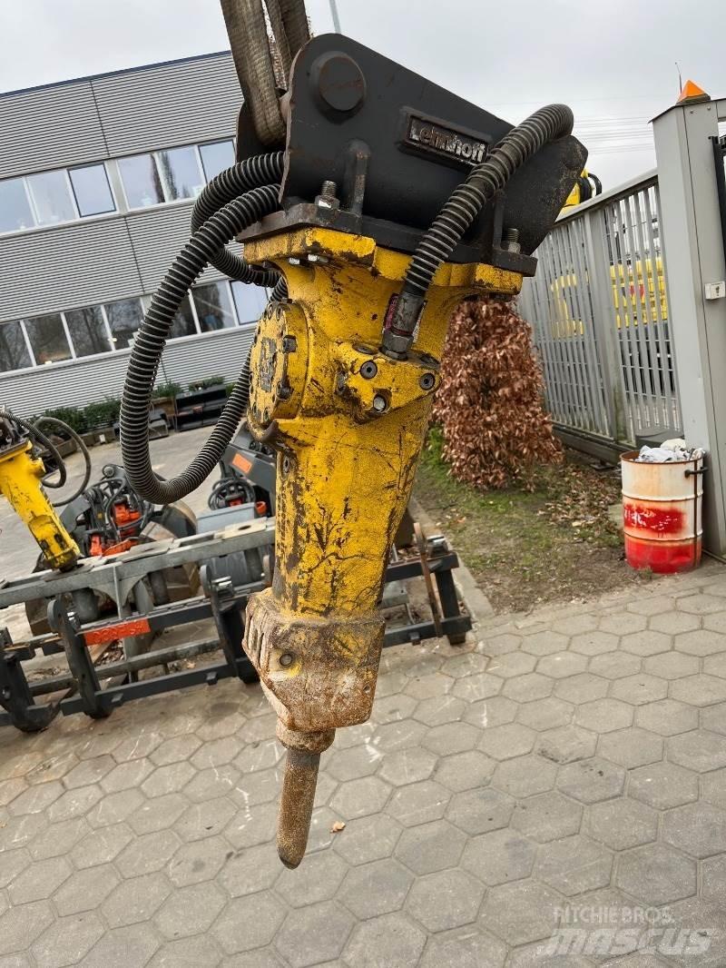 Atlas Copco SB152 Чукове/Раздробители
