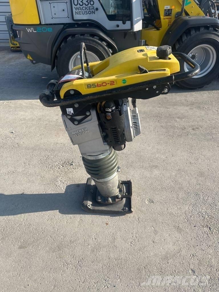 Wacker Neuson BS60-2 Пробки