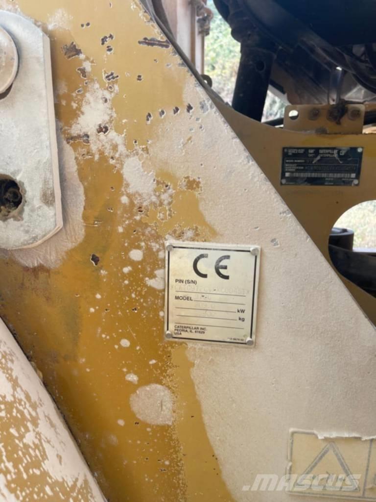 CAT 972 G II Колесни товарачи