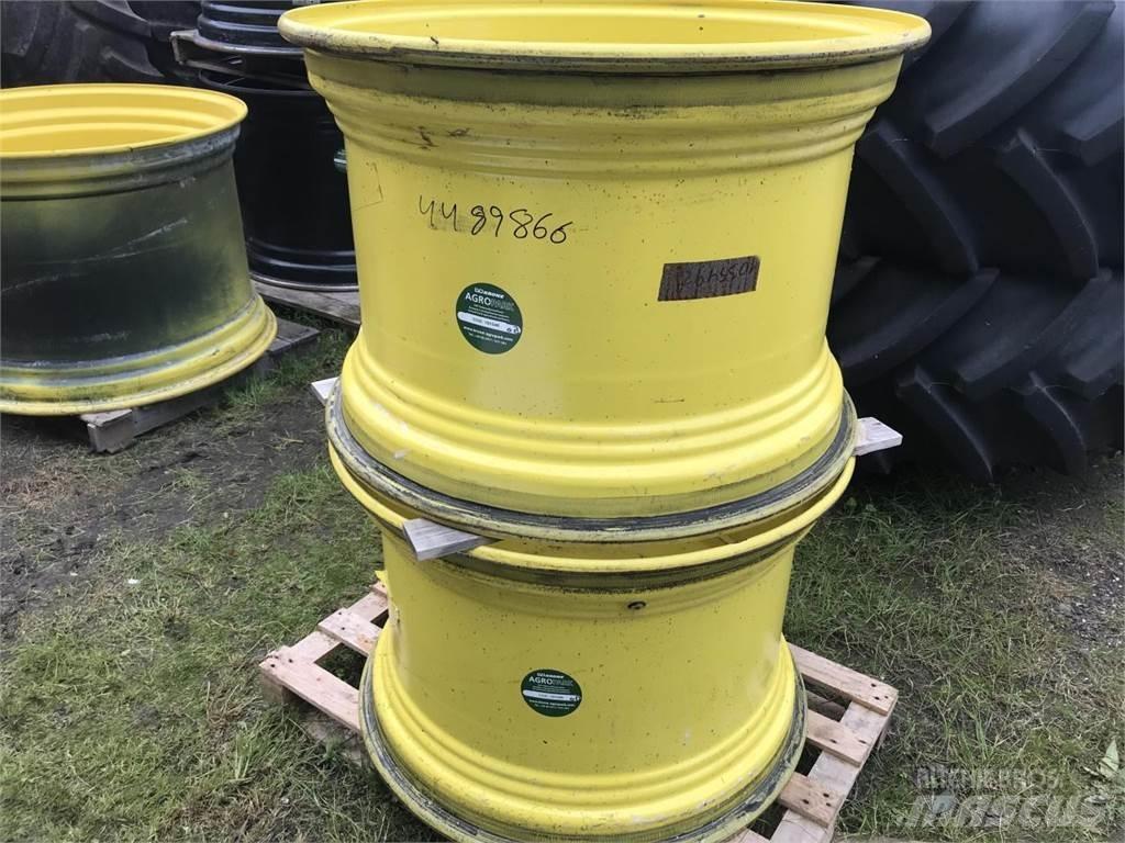John Deere 23x34 Колелета/Гуми