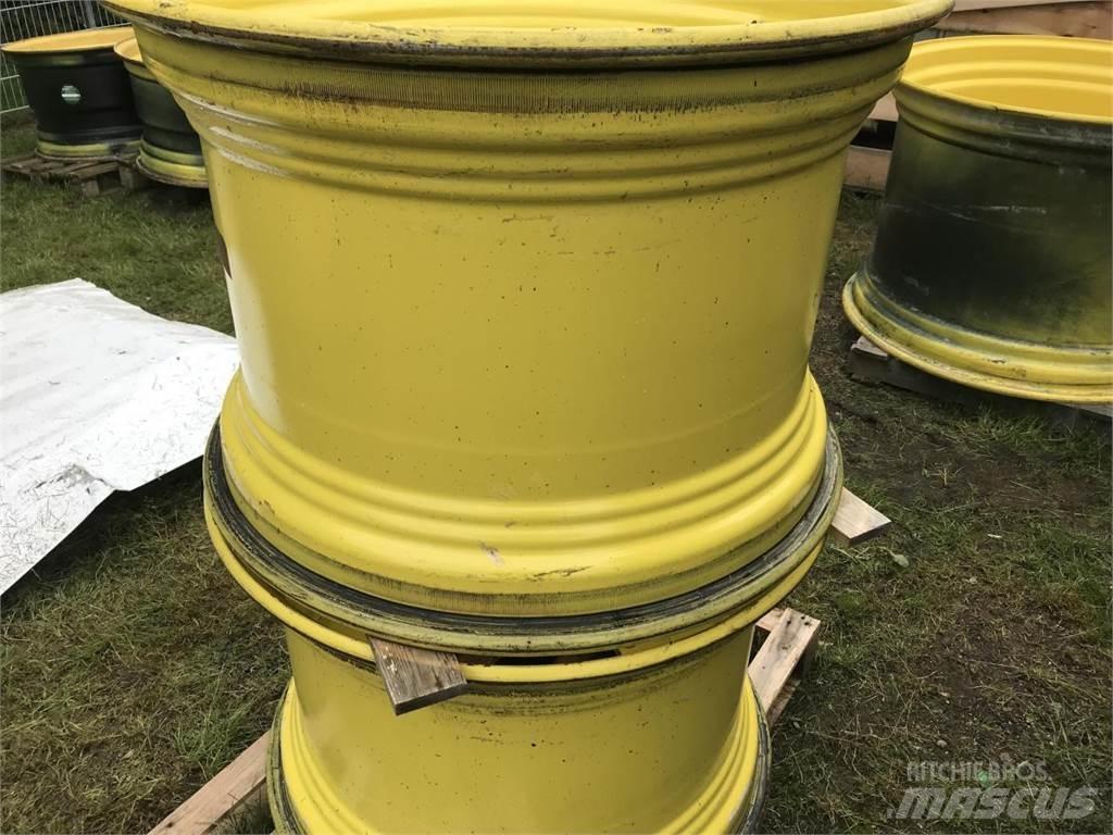 John Deere 23x34 Колелета/Гуми