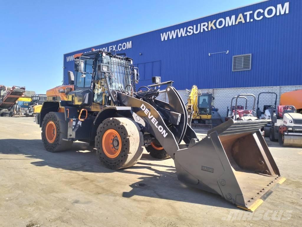 Develon DL 220-7 Колесни товарачи