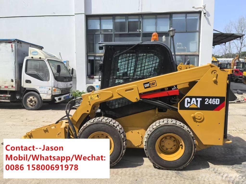 CAT 246 D Мини товарачи
