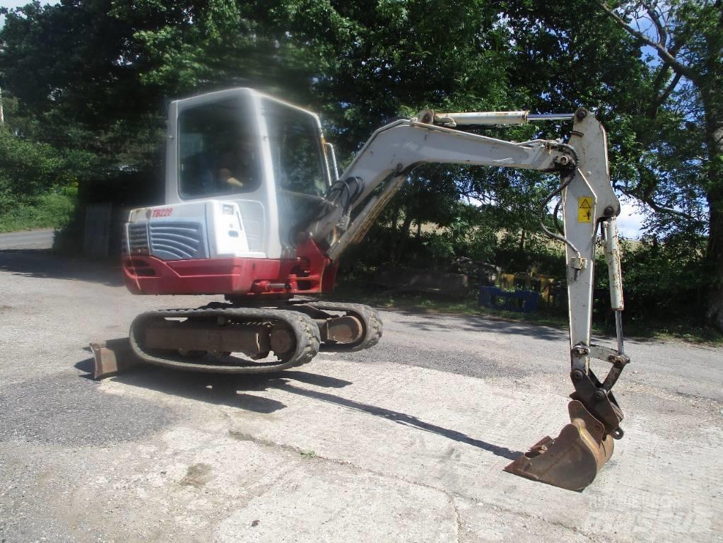 Takeuchi TB 228 Мини екскаватори < 7 т