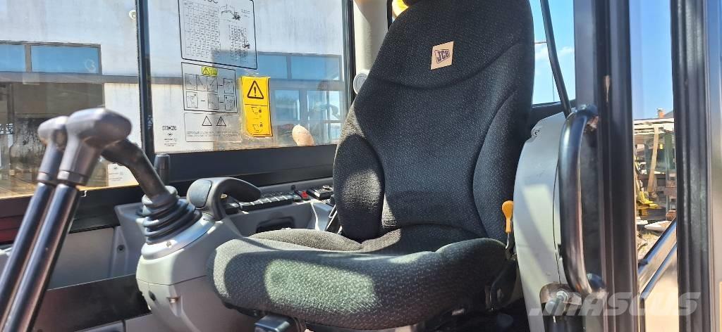 JCB 86C-2 Средни екскаватори 7т - 12т