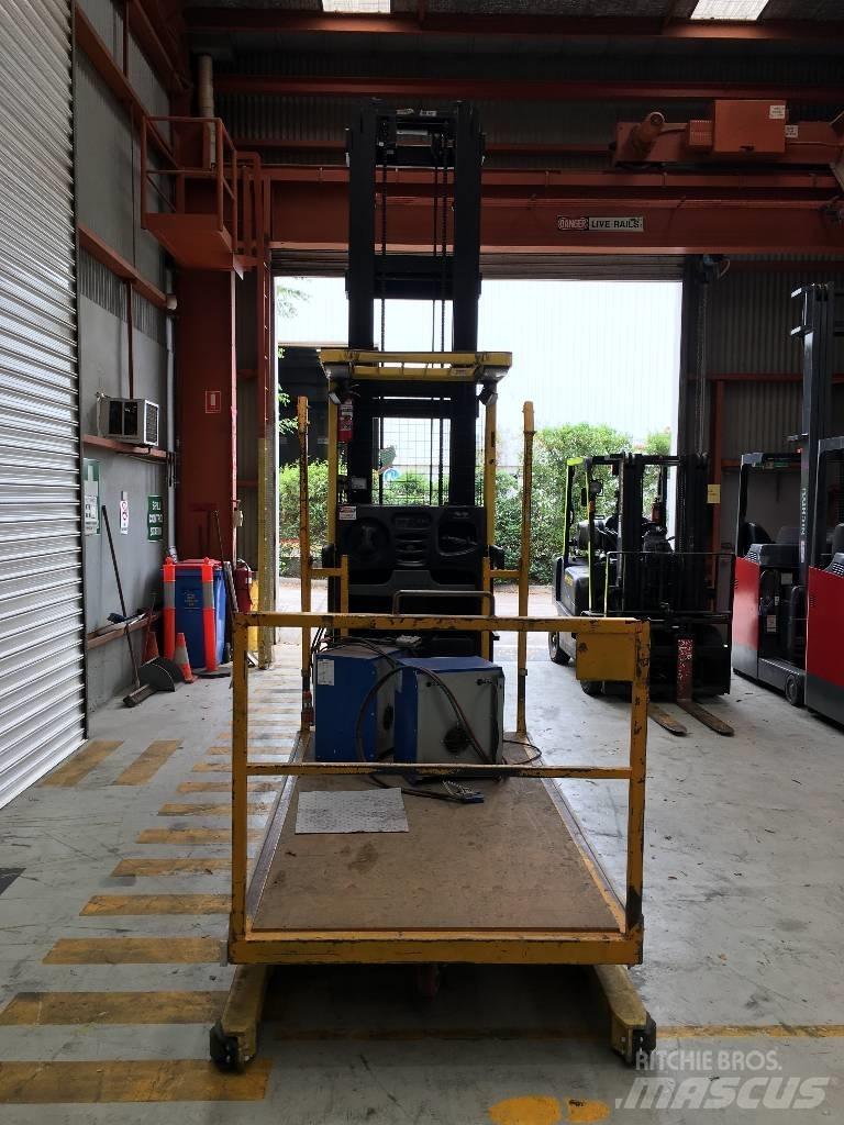 Hyster R30XMF3 Машини за комисиониране високоповдигачи