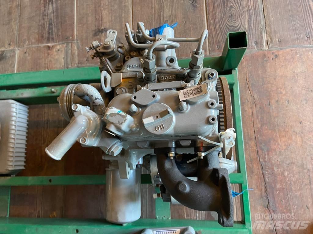 Kubota Z482 Двигатели
