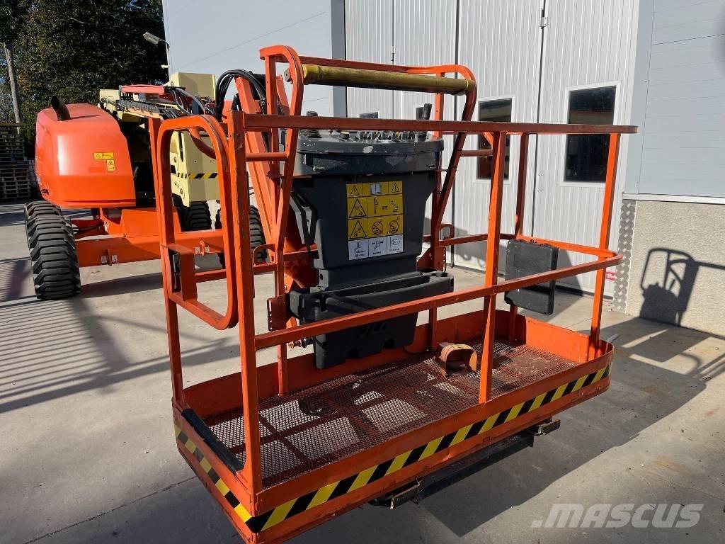 JLG 520 AJ Съчленени стрелови подемници