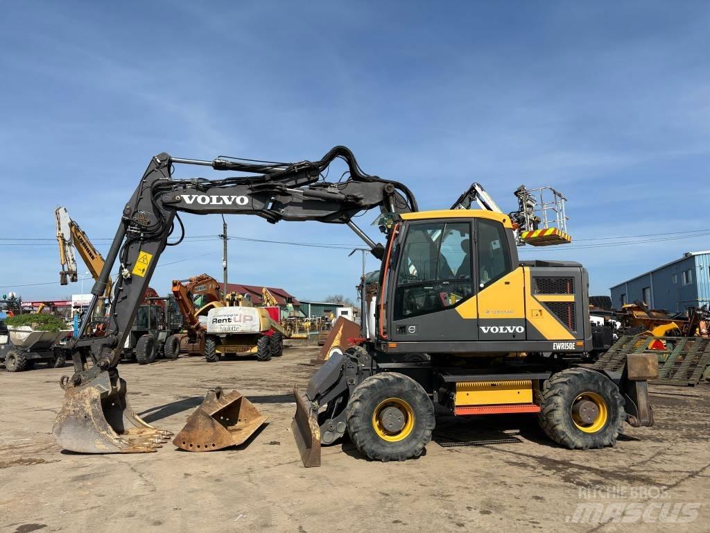 Volvo EW 150E Колесни екскаватори