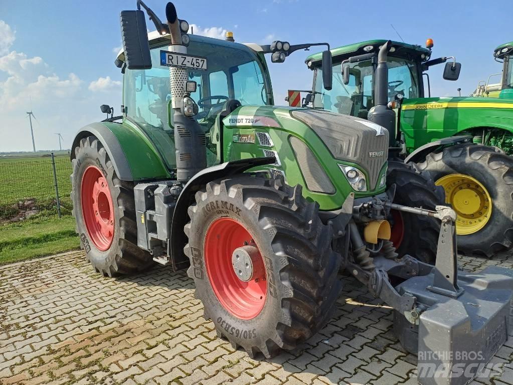 Fendt 720 Profi Plus Трактори
