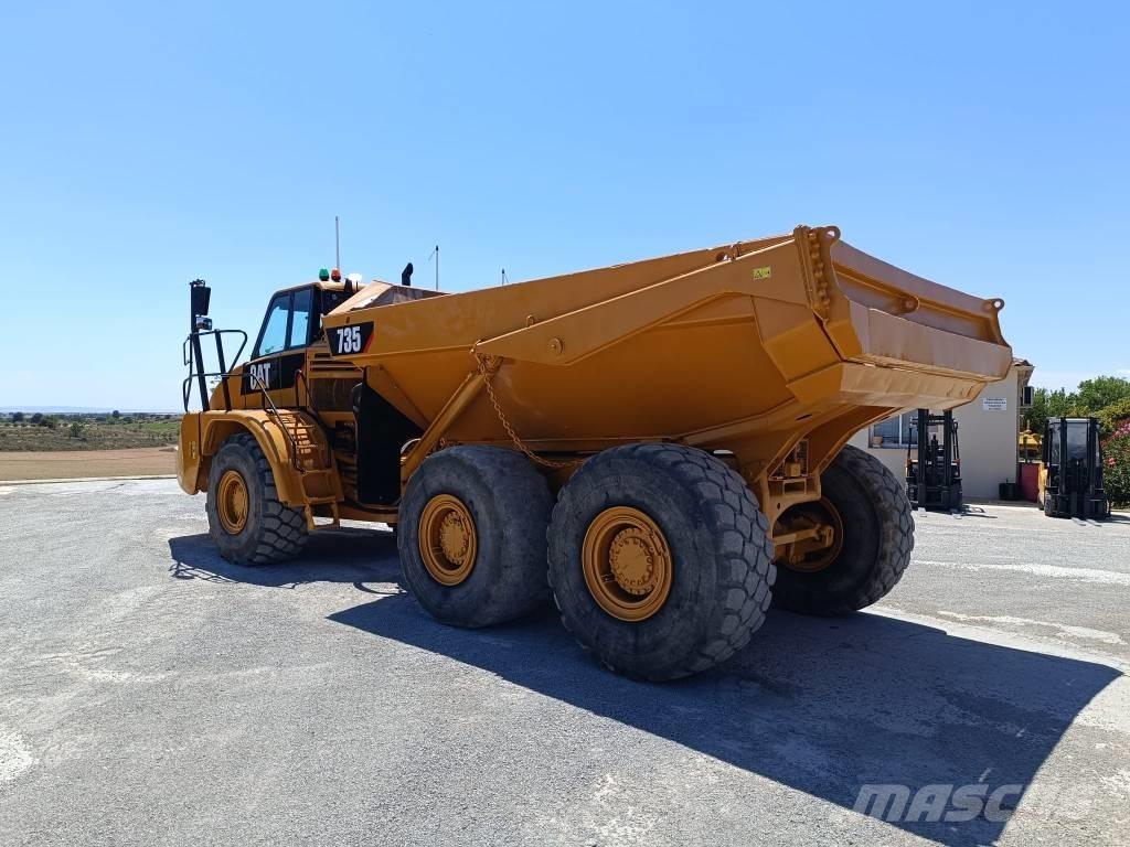 CAT 735 Дъмпери/моторни превозни средства