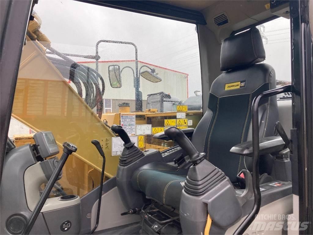 CAT 311 F L RR Колесни екскаватори