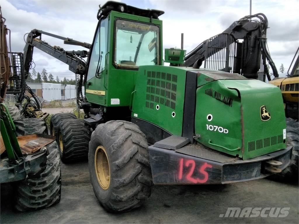 John Deere 1070 D Харвестери
