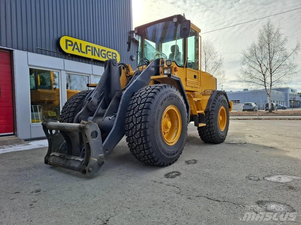 Volvo L70B Колесни товарачи