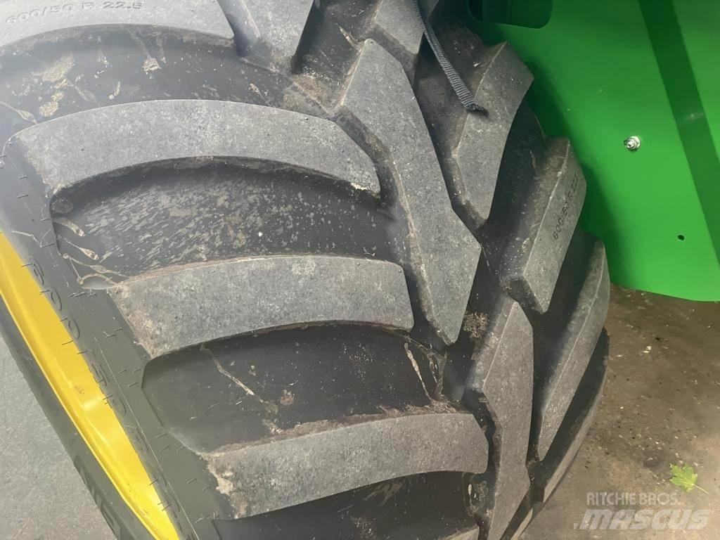 John Deere V461R Сламопреси за кръгли бали
