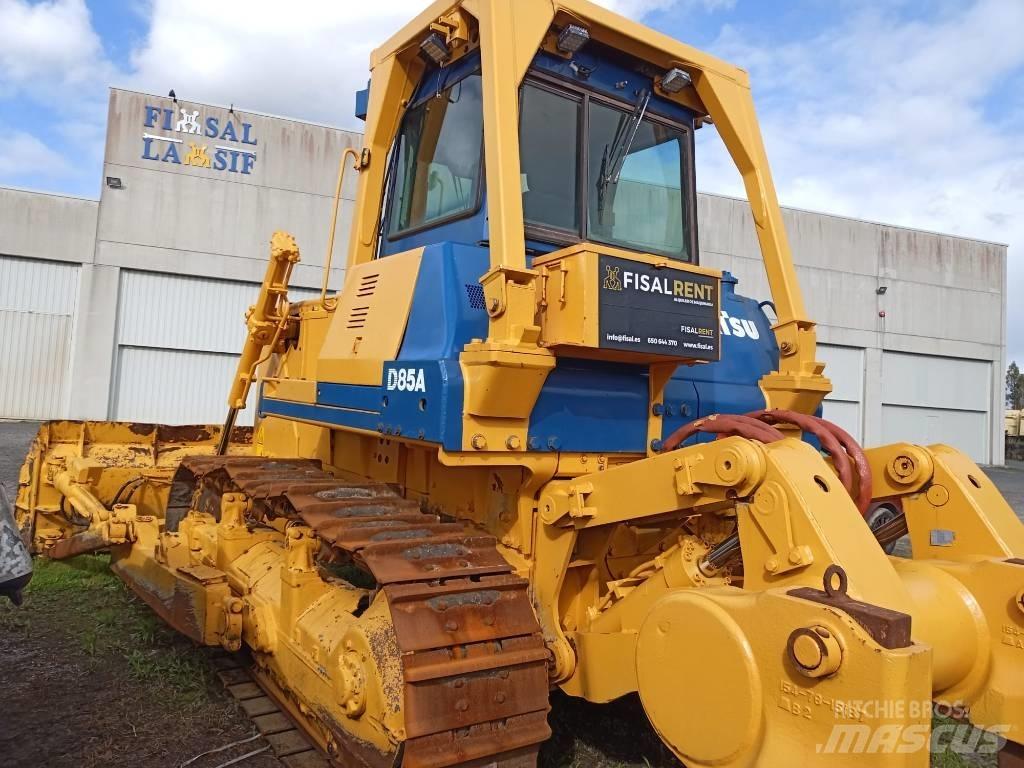 Komatsu D 85 A-21 Верижни булдозери
