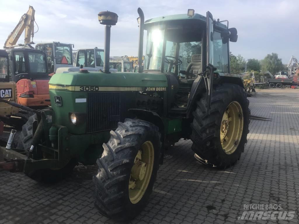 John Deere 3050 4WD Трактори
