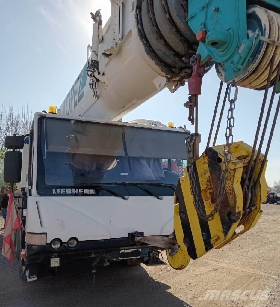 Liebherr LTM 1060-2 Всъдеходни кранове