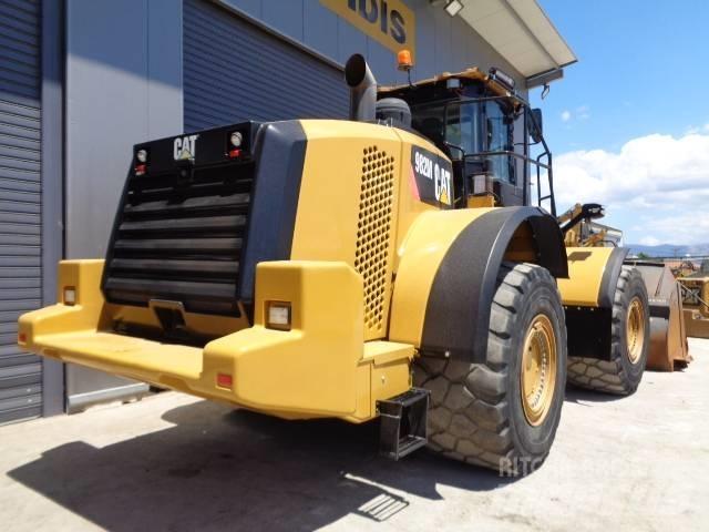 CAT 982 M Колесни товарачи