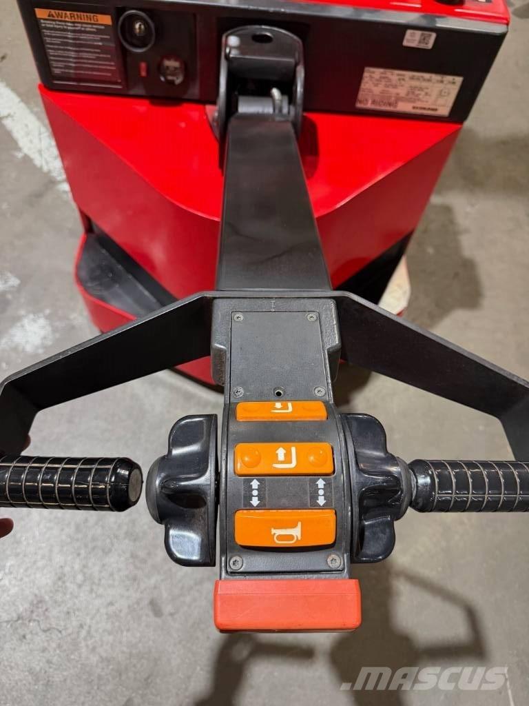 Raymond RSS40 Самоходни товарачи