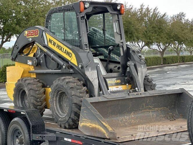New Holland L 228 Мини товарачи
