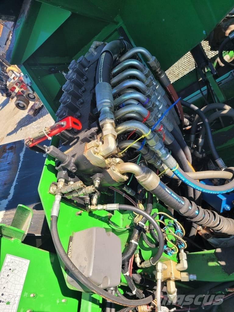 John Deere 853 Секачи
