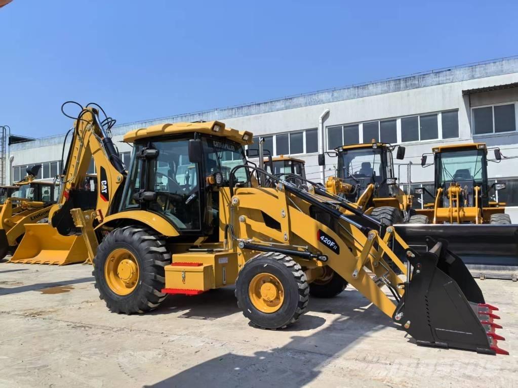 CAT 420 F Товарач със заден ексватор