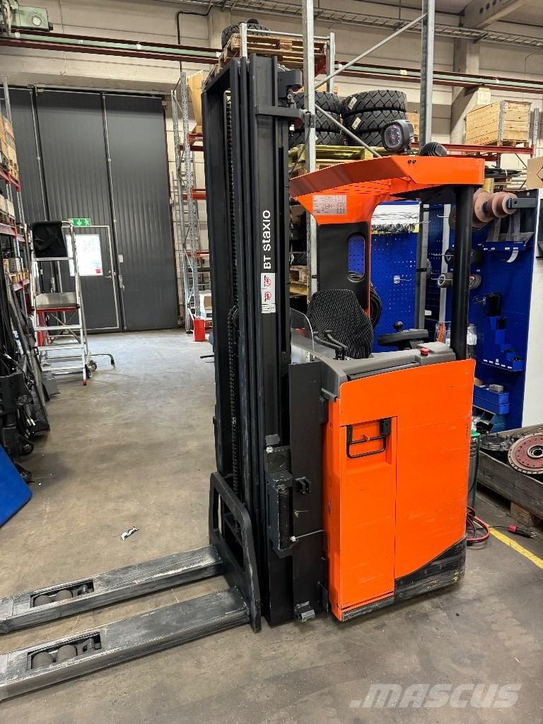 Toyota SRE135L Самоходни товарачи