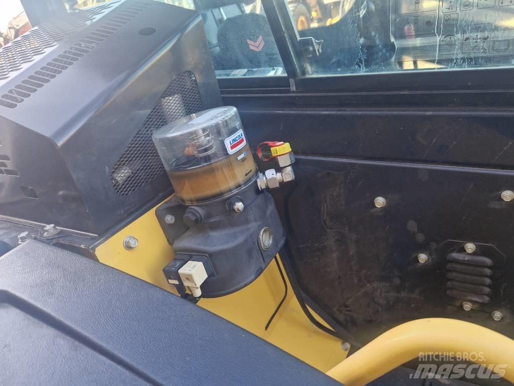 Yanmar VIO80 Верижен екскаватор