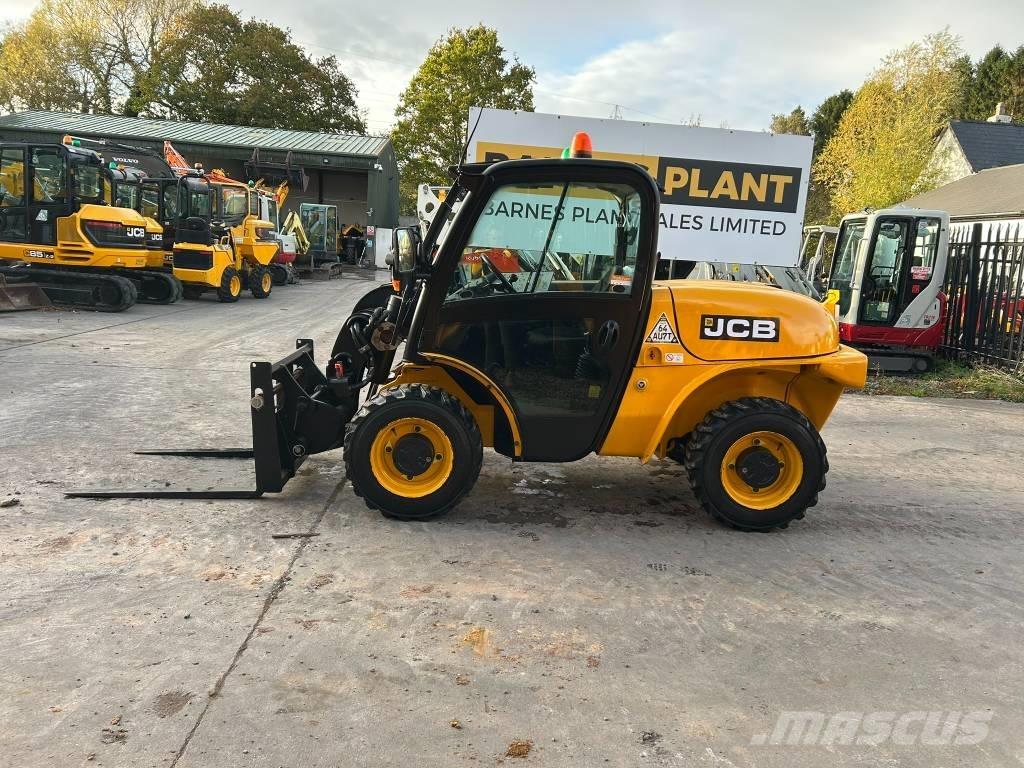JCB 520-40 Телескопични товарачи
