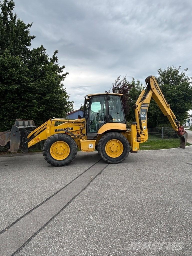 Komatsu WB 97 S Товарач със заден ексватор