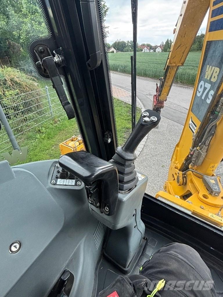 Komatsu WB 97 S Товарач със заден ексватор
