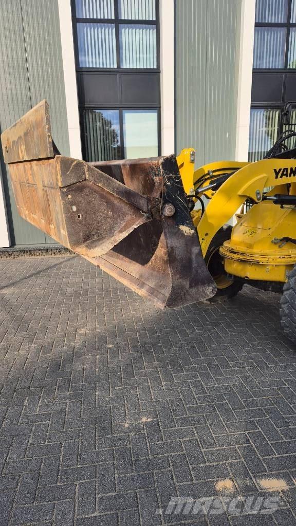 Yanmar V70s Колесни товарачи