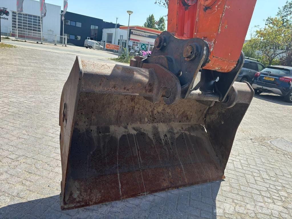 Hitachi ZX 170 W-3 Колесни екскаватори