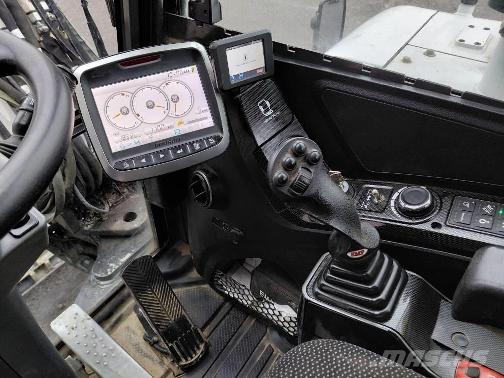 Bobcat E 57 W Колесни екскаватори