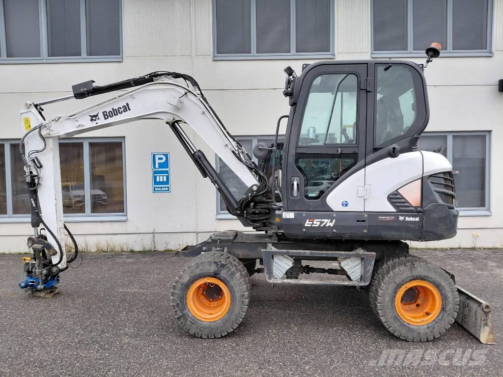 Bobcat E 57 W Колесни екскаватори