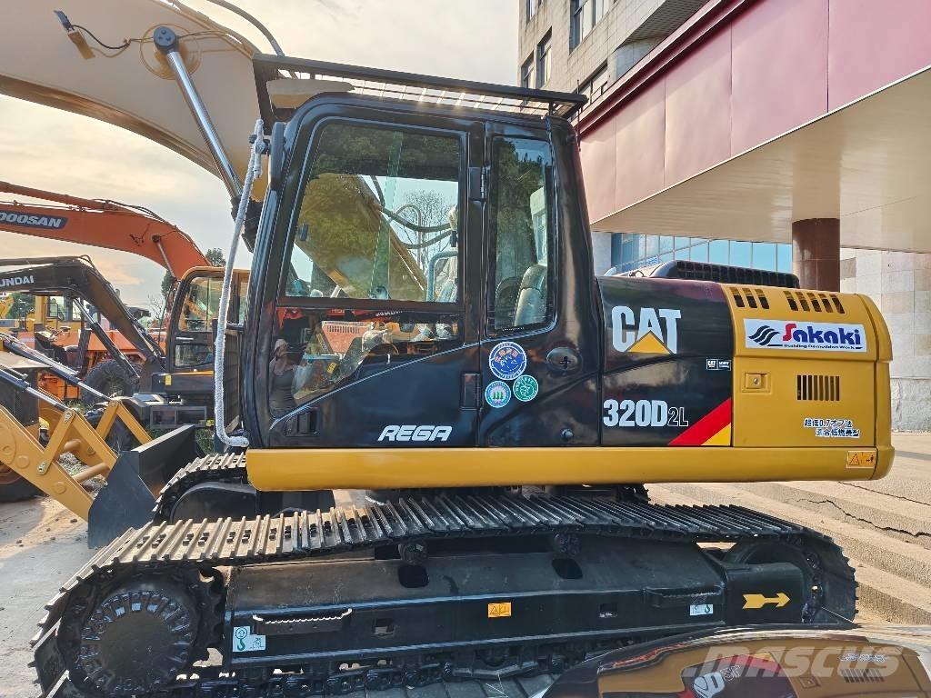 CAT 320 D2 L Верижен екскаватор