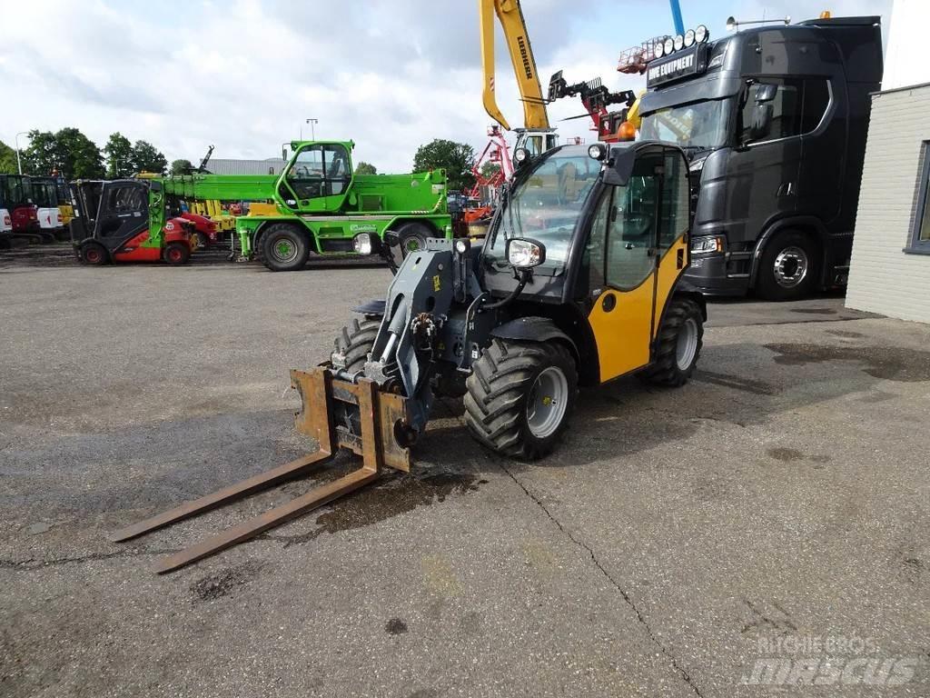 GiANT 4548 Tendo Телескопични товарачи